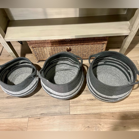 ❌SOLD❌ New Set of 3 Rope Baskets w/ Handles - Picture 2 of 3